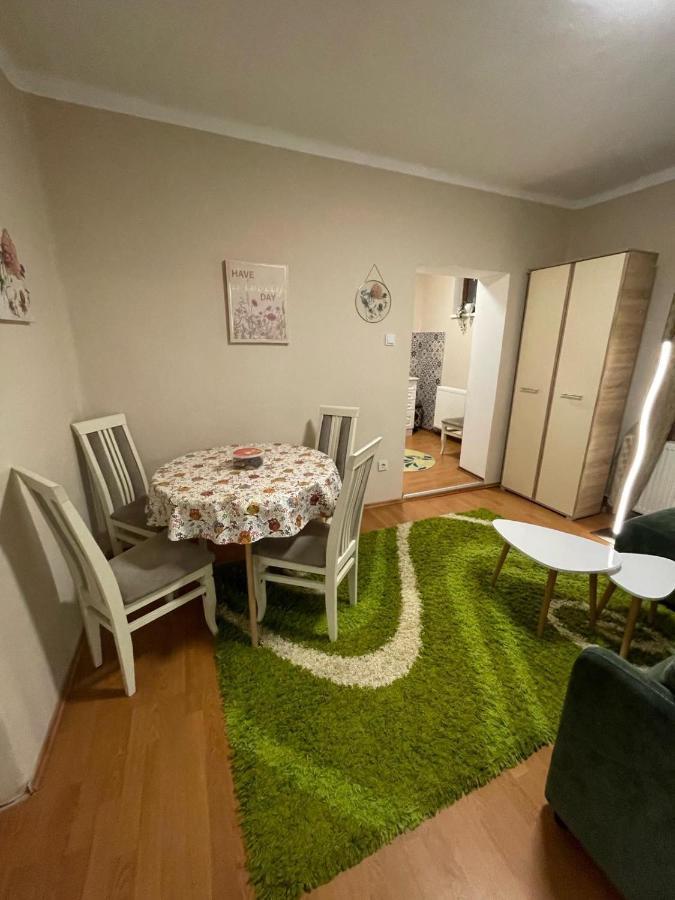 Kristalo Apartman Szabadka Kültér fotó